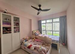 Blk 876A Tampines Avenue 8 (Tampines), HDB Executive #631387011